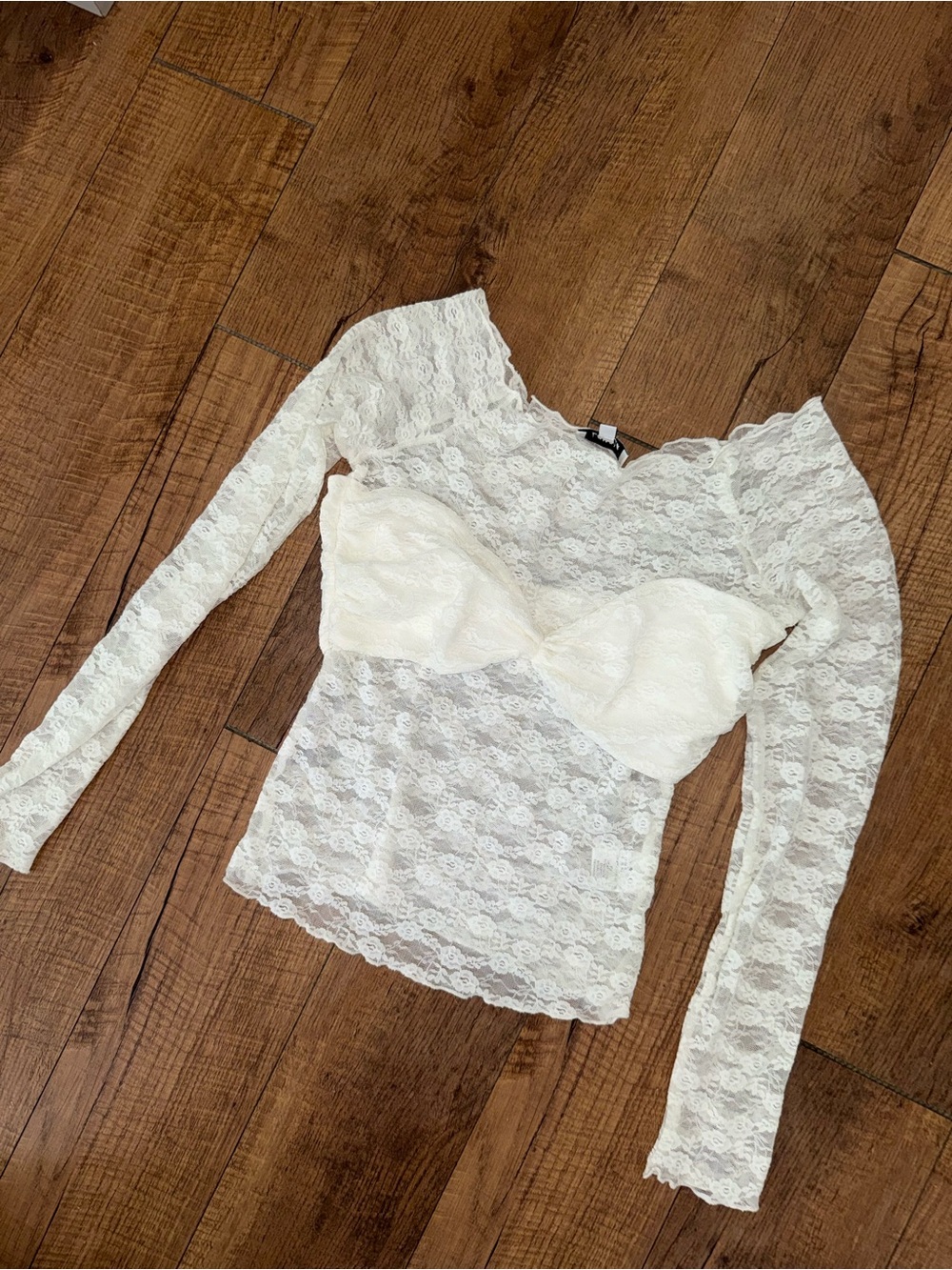 Loucía Ivory Lace Bustier Top